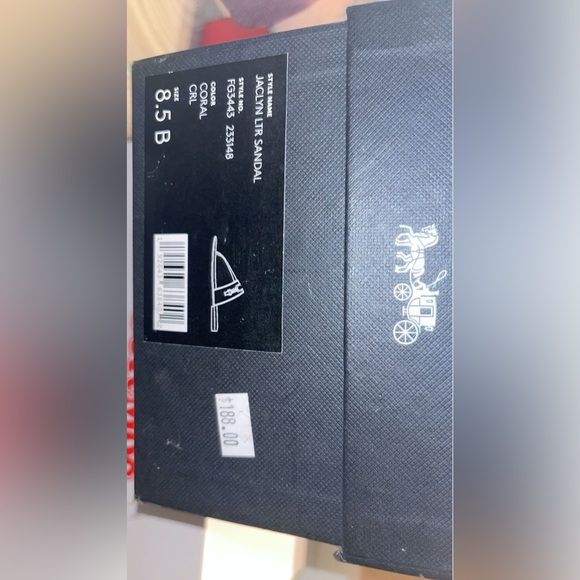 Women’s sandals - Picture 2 of 2